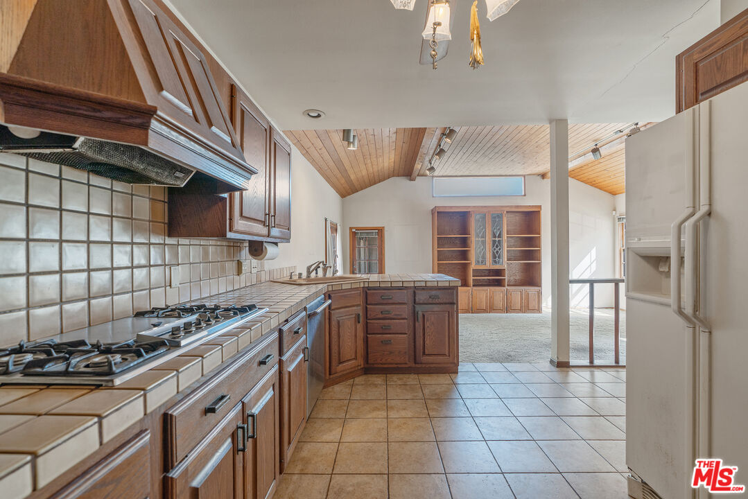 130 South Carson Road Beverly Hills, CA 90211 - Photo 27 of 50 Gallery Image 27