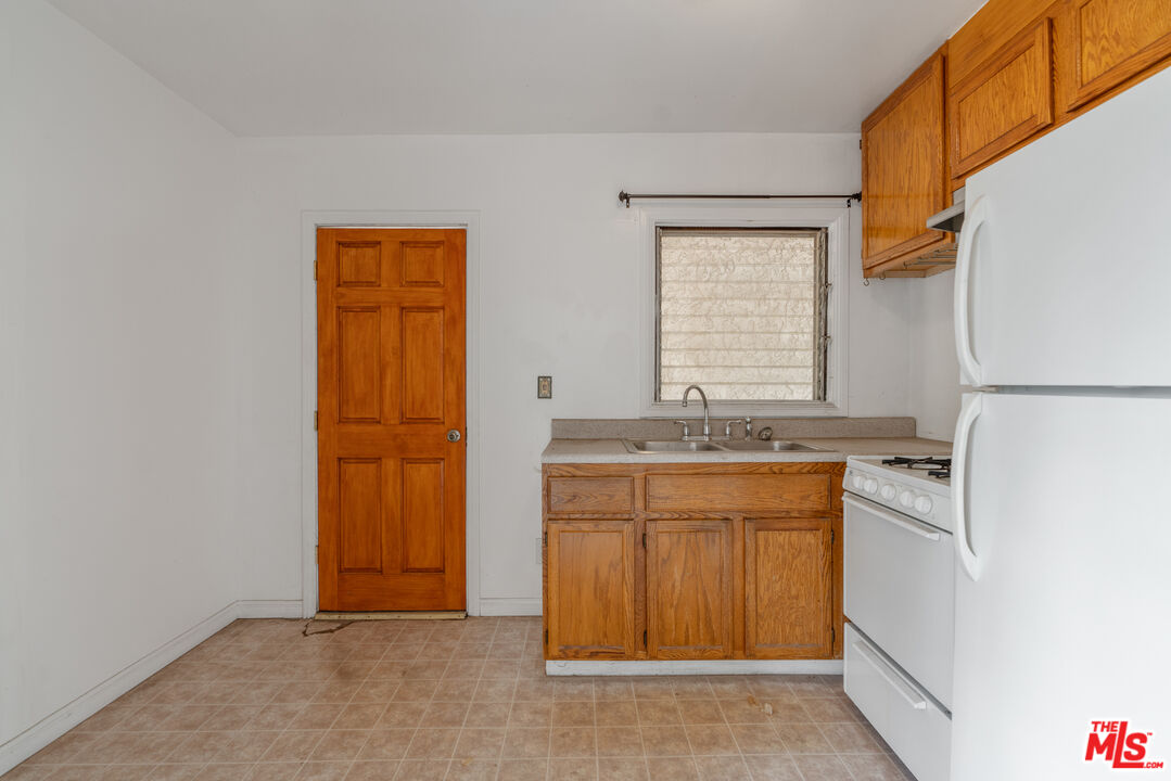 130 South Carson Road Beverly Hills, CA 90211 - Photo 41 of 50 Gallery Image 41