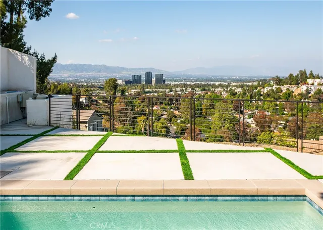 $3,995,000 | 5099 Llano Drive, Woodland Hills, CA 91364