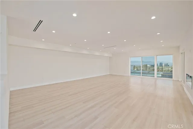 $3,995,000 | 5099 Llano Drive, Woodland Hills, CA 91364