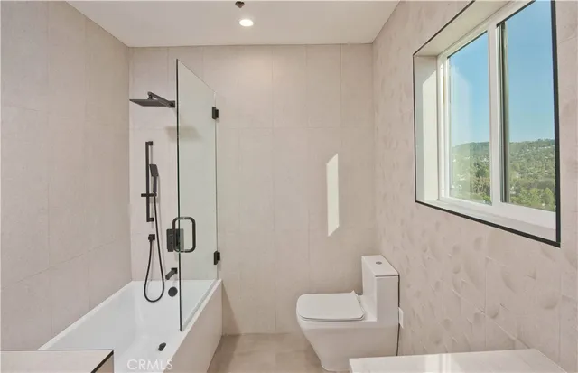 $3,995,000 | 5099 Llano Drive, Woodland Hills, CA 91364