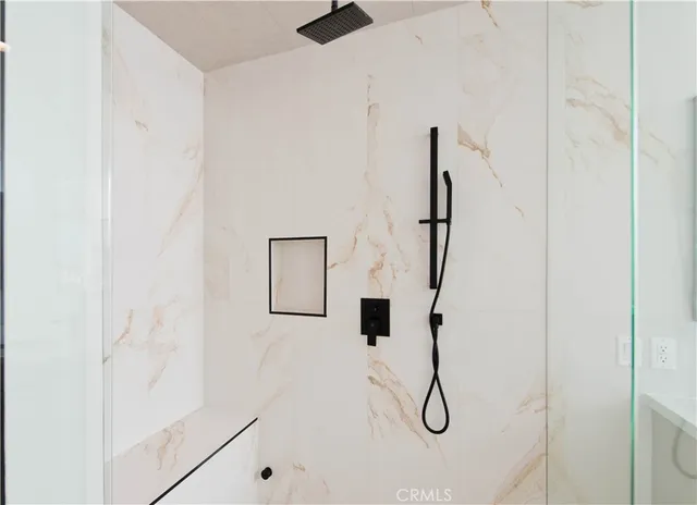 $3,995,000 | 5099 Llano Drive, Woodland Hills, CA 91364