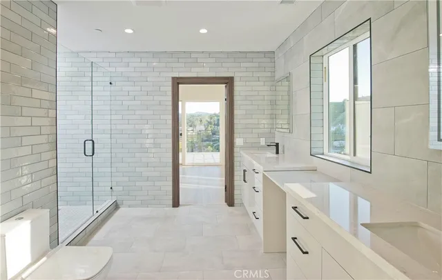 $3,995,000 | 5099 Llano Drive, Woodland Hills, CA 91364