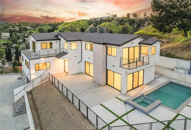 $3,995,000 | 5099 Llano Drive, Woodland Hills, CA 91364