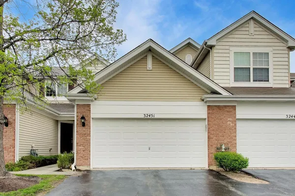 $265,000 | 32451 Allegheny Way, Lakemoor, IL 60051