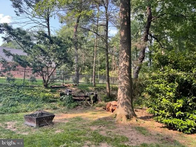 $1,750 | 411 North 4th Street, Lemoyne, PA 17043