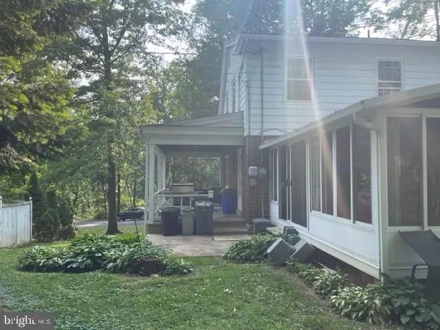 $1,750 | 411 North 4th Street, Lemoyne, PA 17043