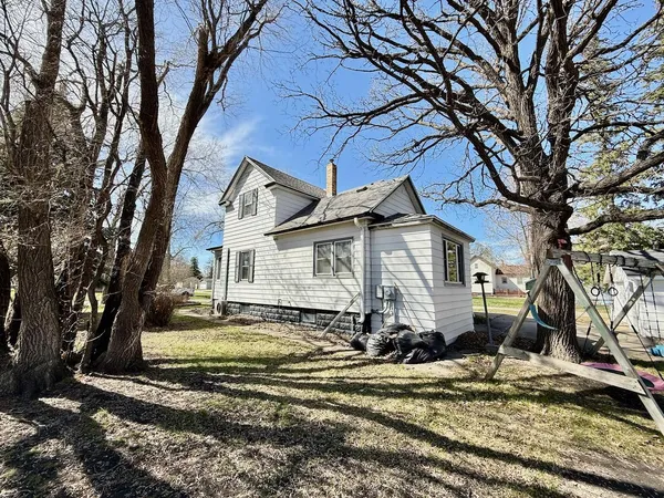 $185,000 | 404 2nd Street South, Wahpeton, ND 58075