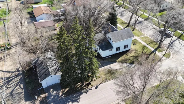 $185,000 | 404 2nd Street South, Wahpeton, ND 58075