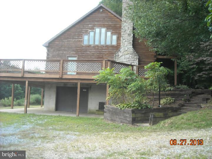 8 Upper Valley Road Christiana, PA 17509 - Photo 2 of 17 Exterior Side