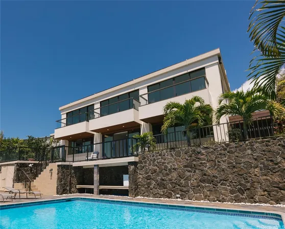 $3,300,000 | 1632 Ihiloa Loop, Honolulu, HI 96821