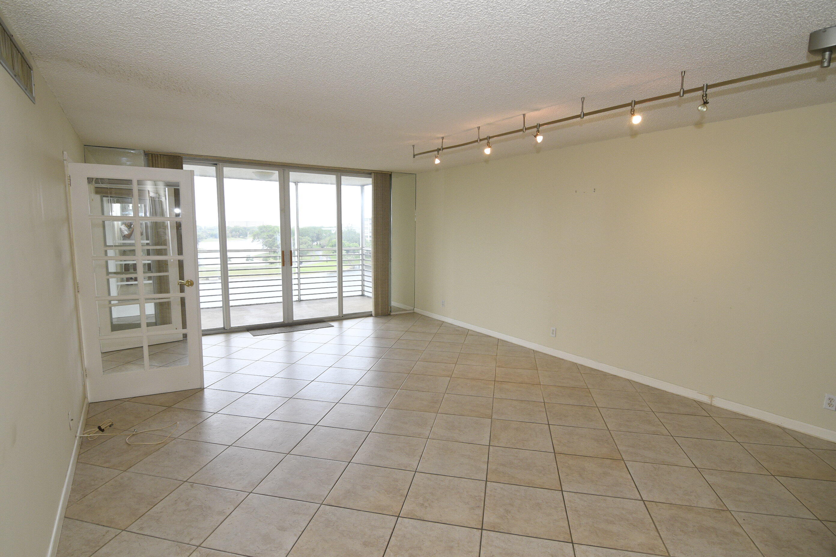3095 North Course Drive, Unit 712 Pompano Beach, FL 33069 - Photo 19 of 35 _DSC0863
