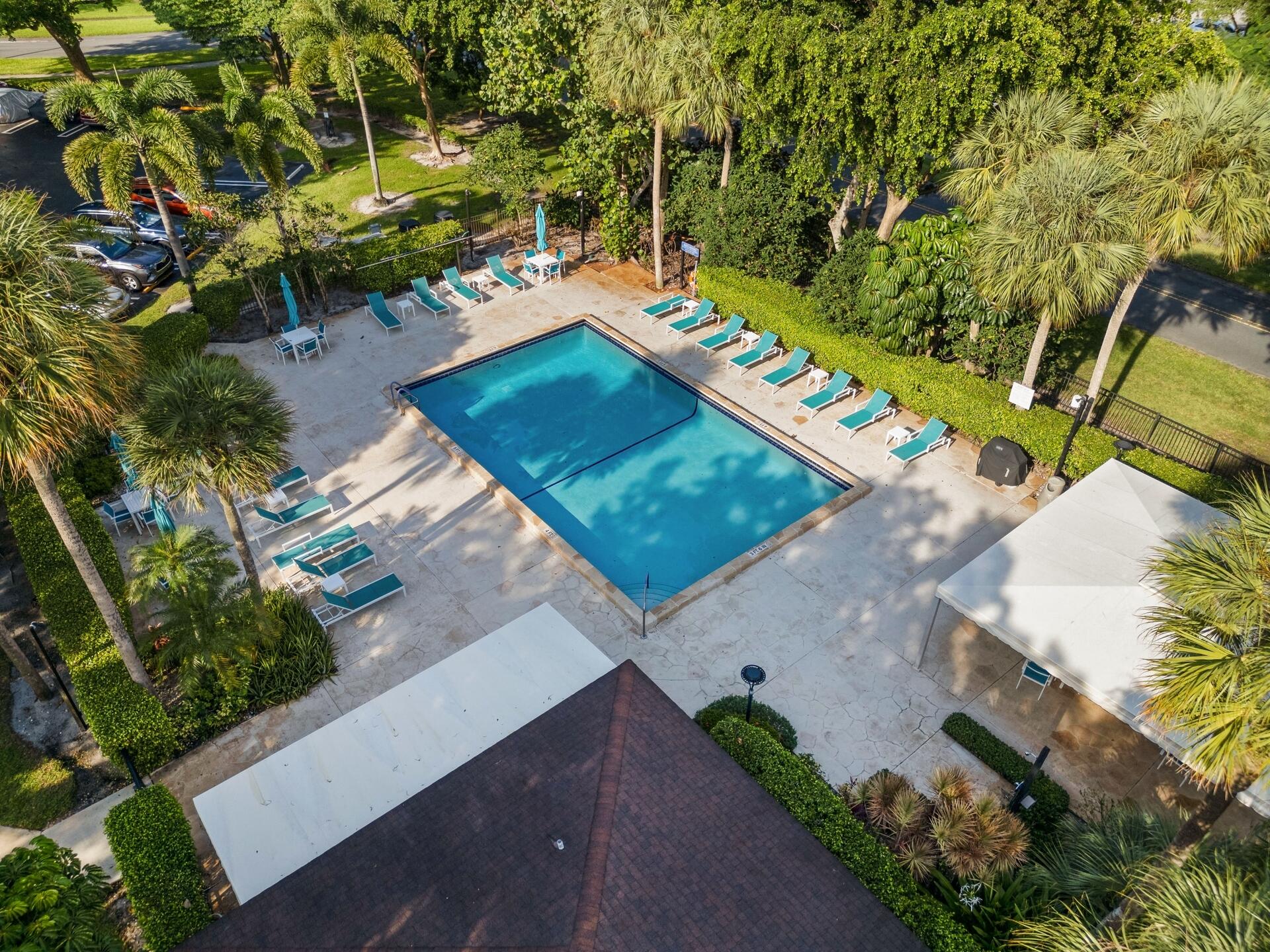 3095 North Course Drive, Unit 712 Pompano Beach, FL 33069 - Photo 6 of 35 1920x1440_100_1726910024386_172688157223
