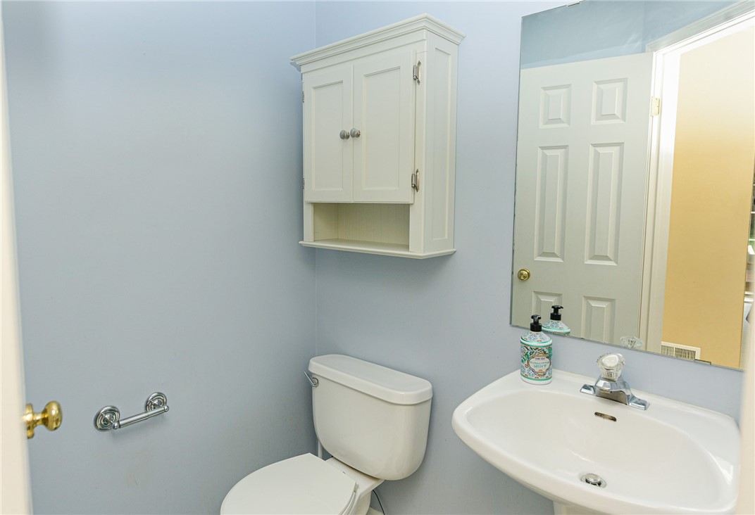 31 Glen Hollow Irondequoit, NY 14622 - Photo 23 of 38