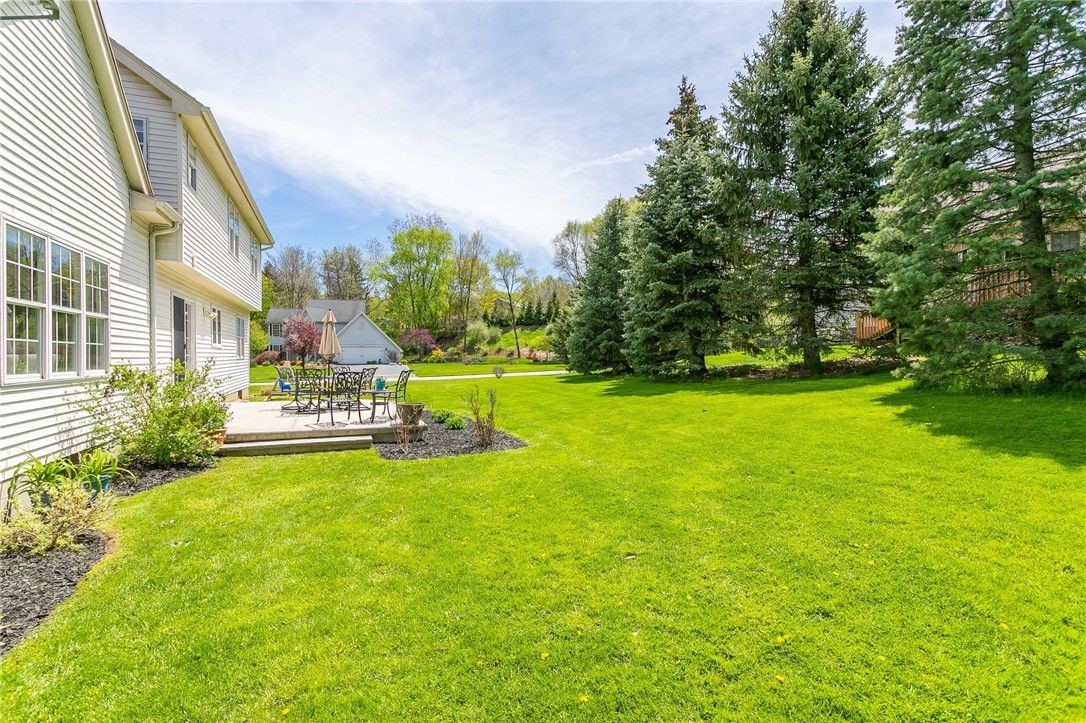 31 Glen Hollow Irondequoit, NY 14622 - Photo 36 of 38