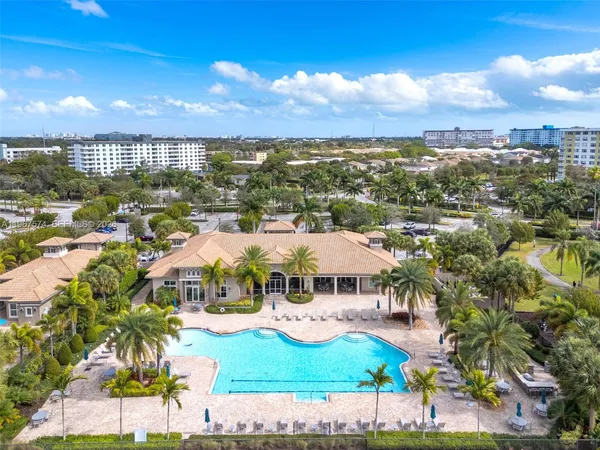 $4,100 | 1595 Evergreen Terrace, Hollywood, FL 33021