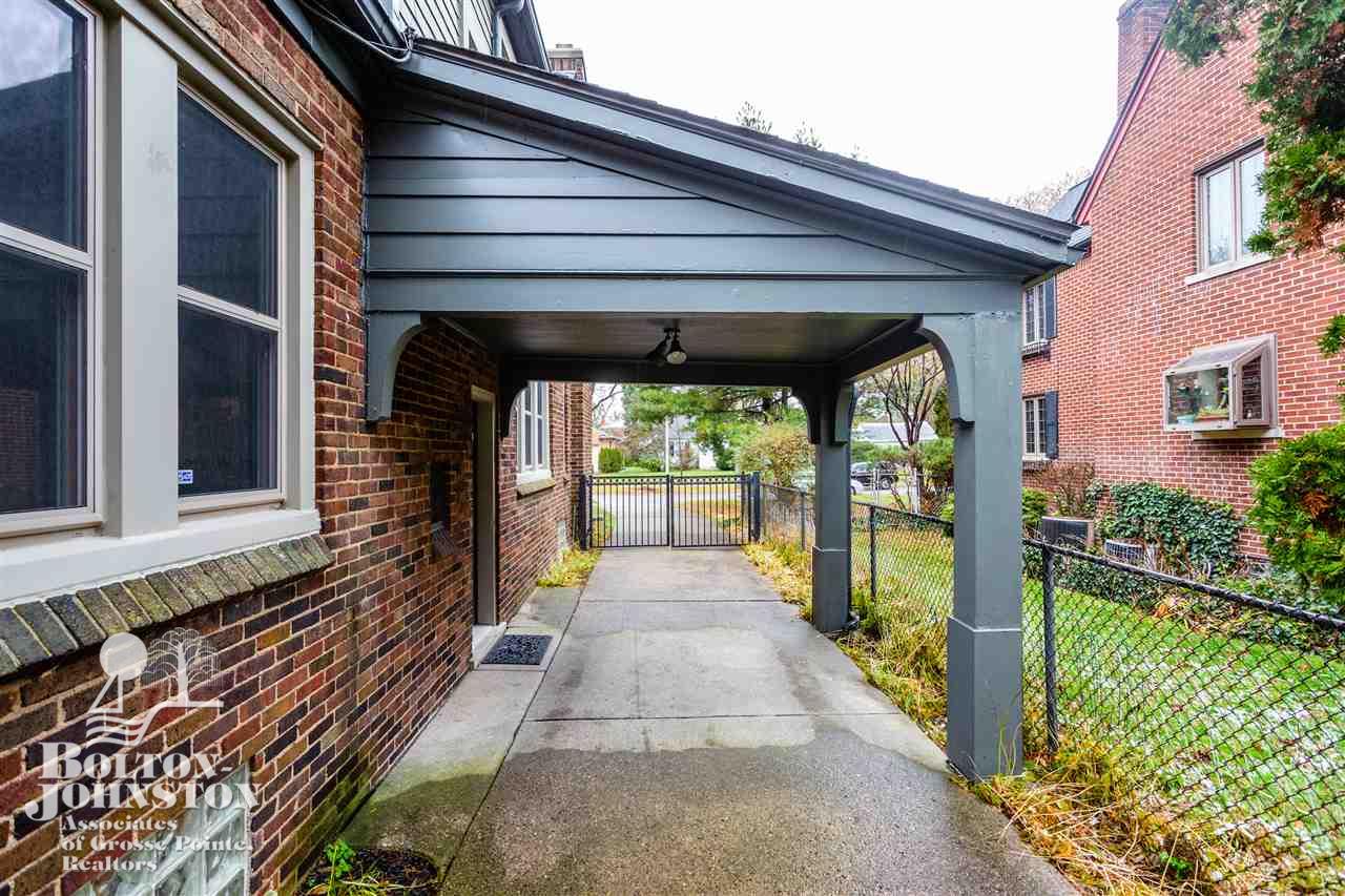 590 Barrington Road Grosse Pointe Park, MI 48230 - Photo 60 of 63