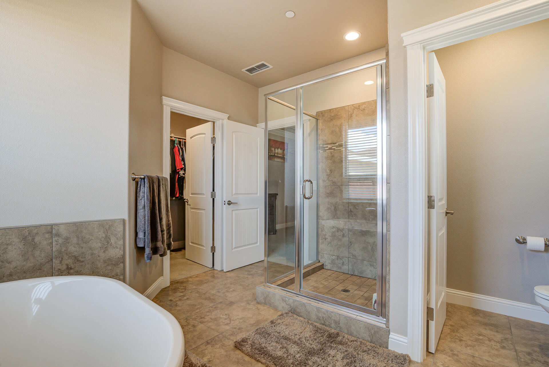 3233 Lemurian Road Redding, CA 96002 - Photo 22 of 39 3233LemurianRoad_023