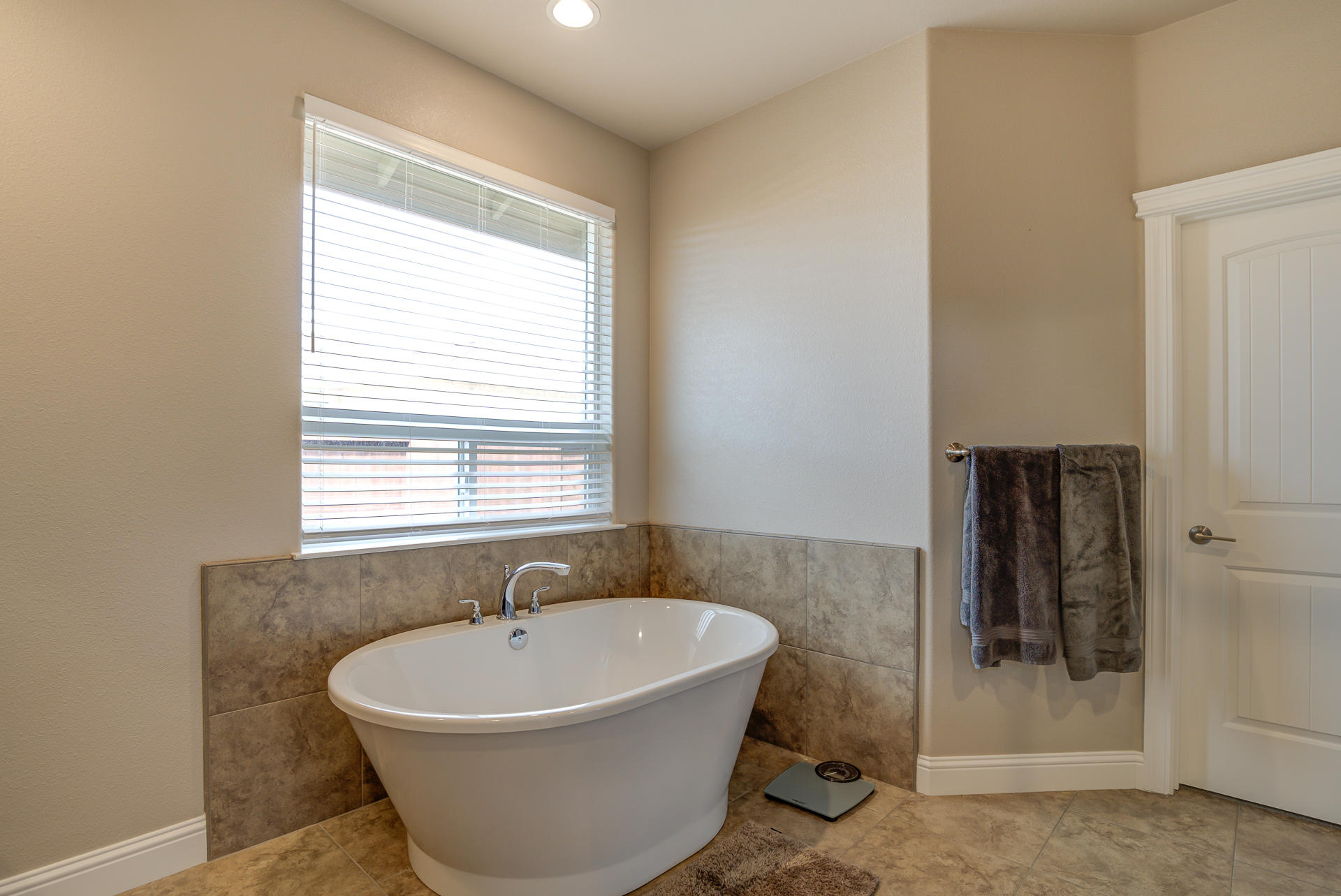 3233 Lemurian Road Redding, CA 96002 - Photo 24 of 39 3233LemurianRoad_021