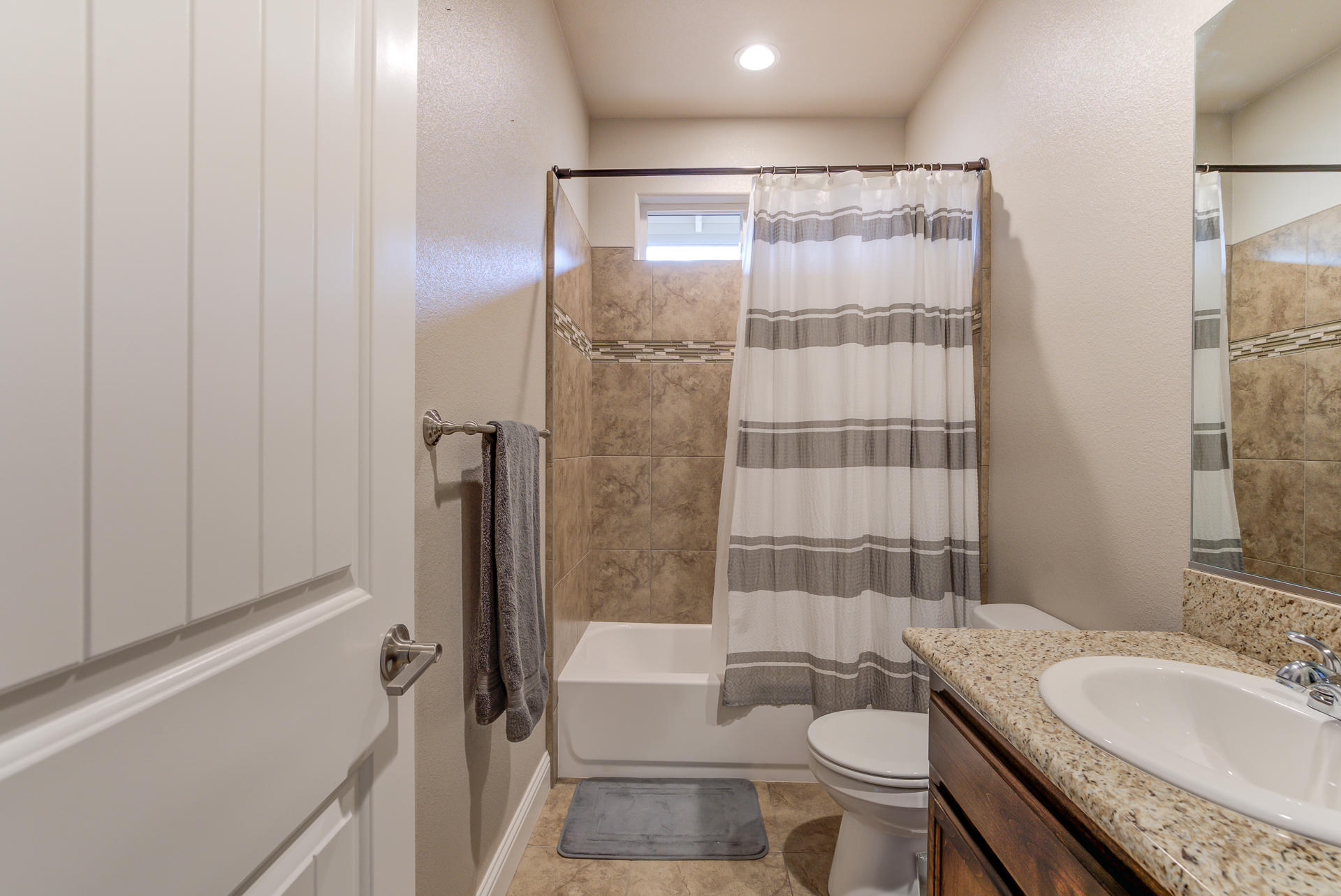 3233 Lemurian Road Redding, CA 96002 - Photo 31 of 39 3233LemurianRoad_030