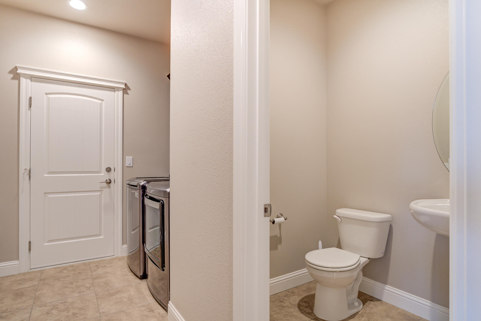 3233 Lemurian Road Redding, CA 96002 - Photo 35 of 39 3233LemurianRoad_024