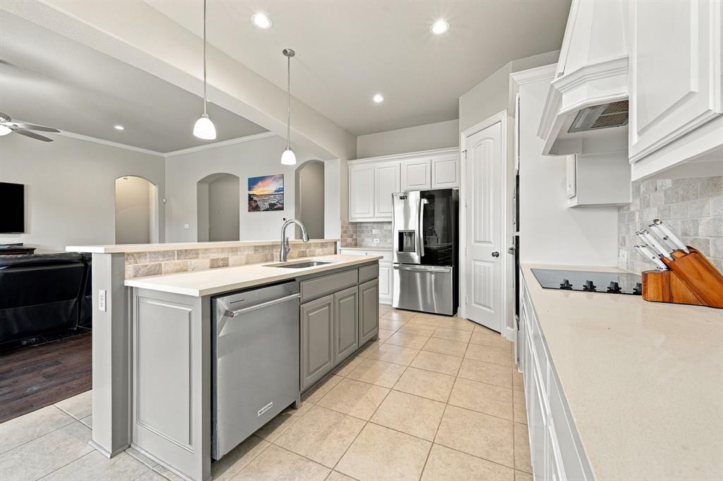 813 Rustic Trail Midlothian, TX 76065 - Photo 9 of 27 Gallery Image 9