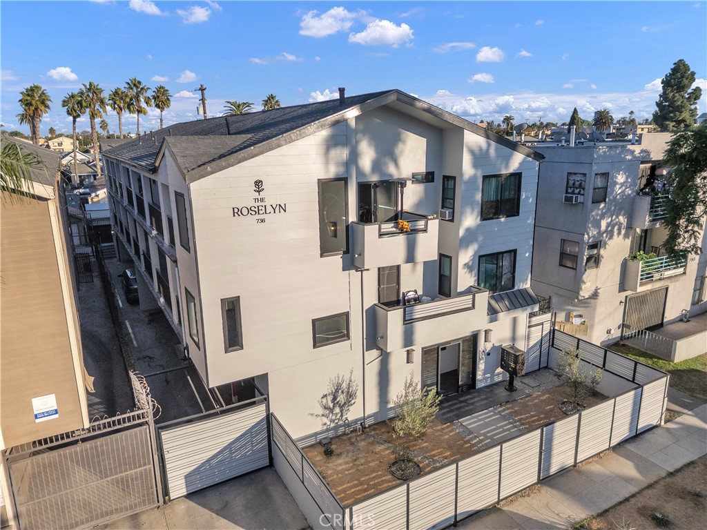 736 Rose Long Beach, CA 90813 - Photo 6 of 9 a view of a building with many windows