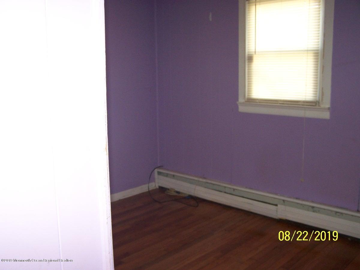 93 County Road Cliffwood, NJ 07721 - Photo 15 of 17 000_6224