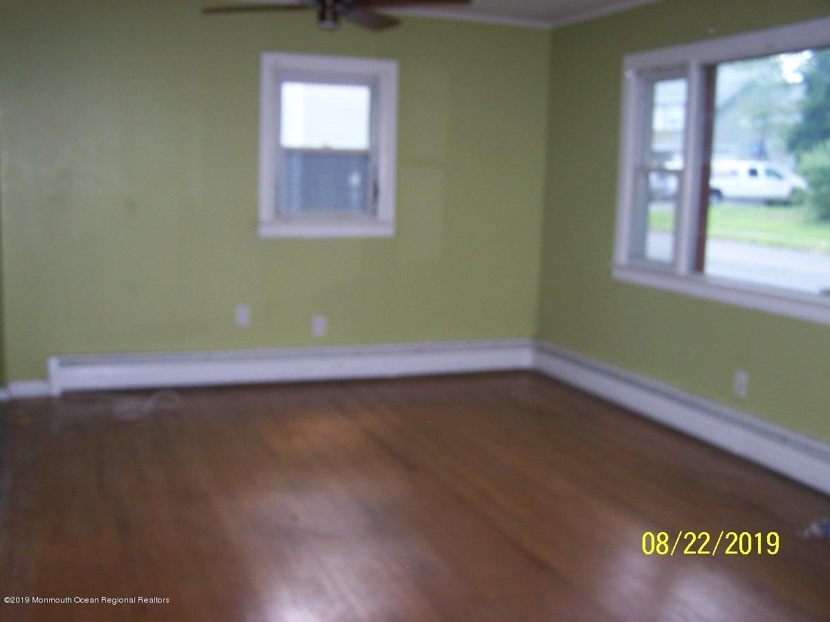 93 County Road Cliffwood, NJ 07721 - Photo 6 of 17 000_6213