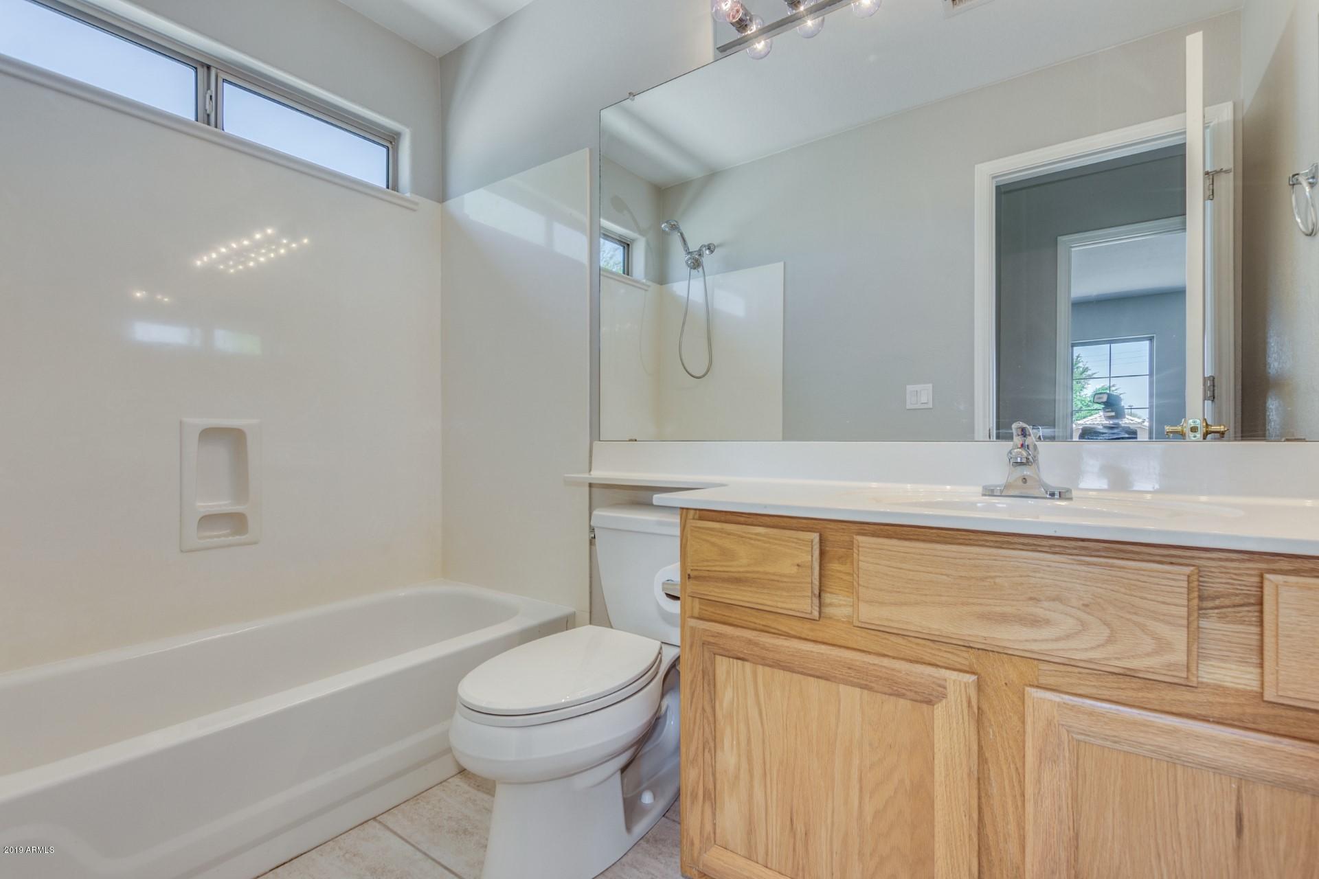 529 West St John Road Phoenix, AZ 85023 - Photo 16 of 26 St John (16)
