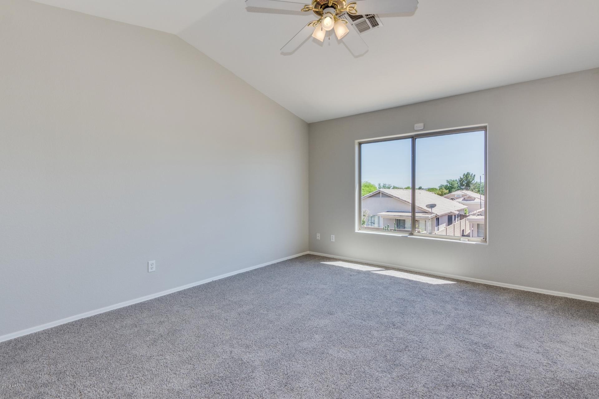 529 West St John Road Phoenix, AZ 85023 - Photo 17 of 26 St John (17)