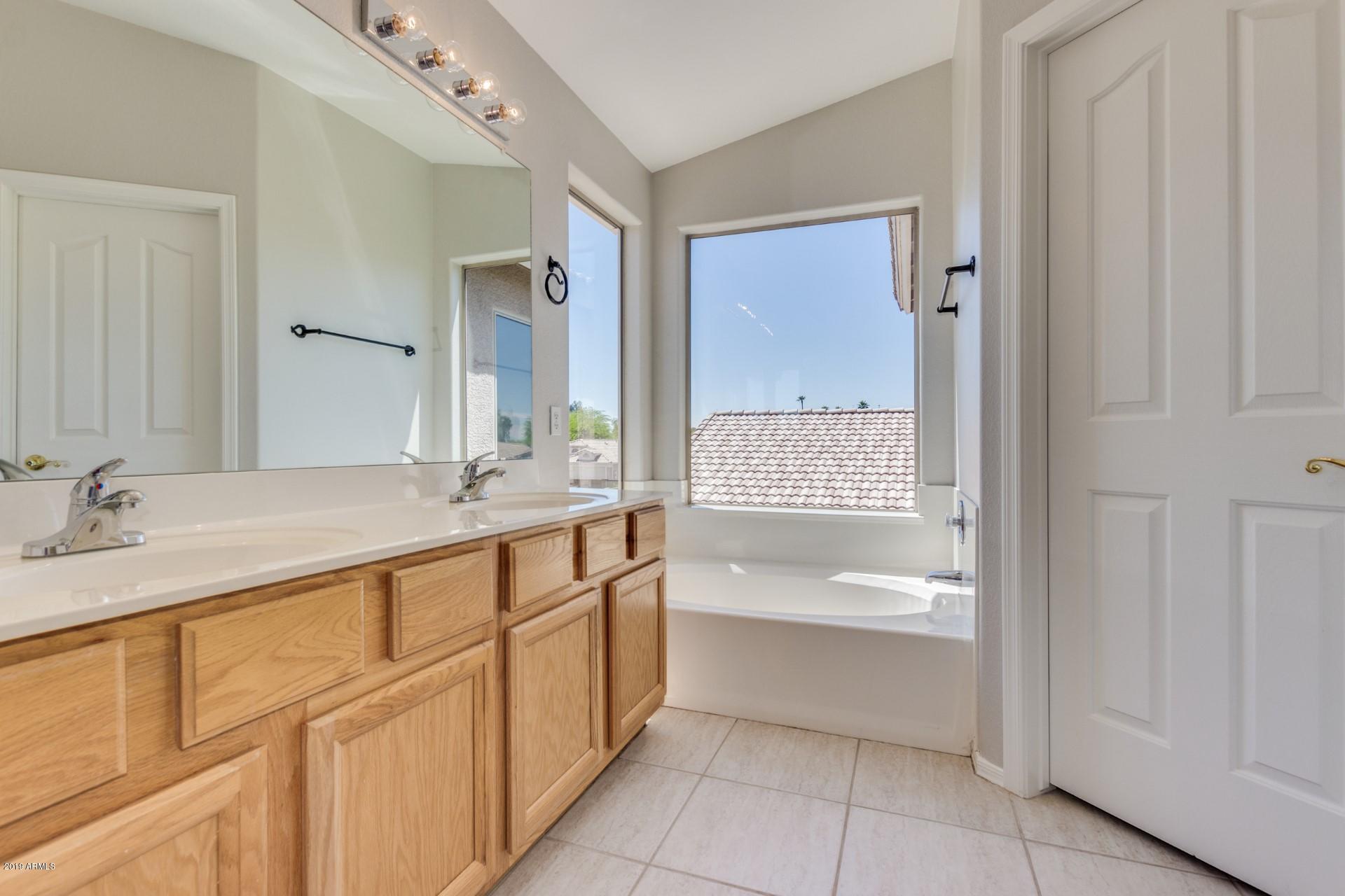 529 West St John Road Phoenix, AZ 85023 - Photo 19 of 26 St John (19)