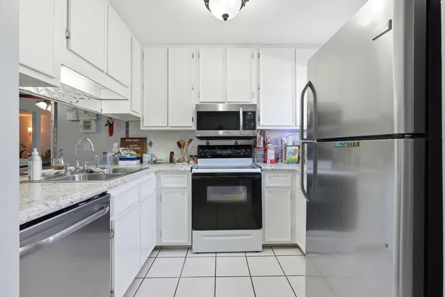 $229,000 | 208 Third Street Southeast, Unit J, Fort Walton Beach, FL 32548