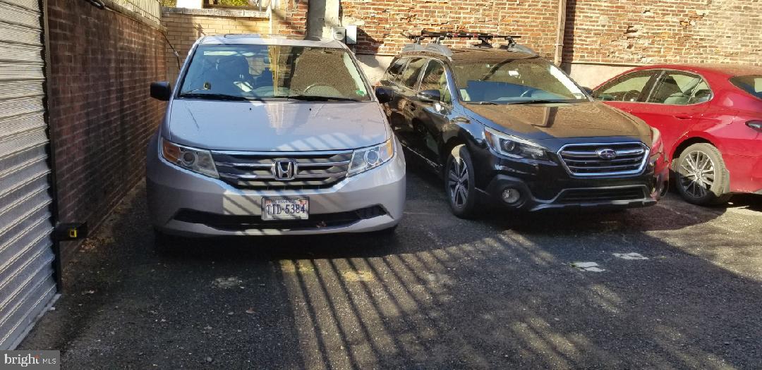 430 South 5th Street Philadelphia, PA 19147 - Photo 29 of 32 a view of a balcony with chairs