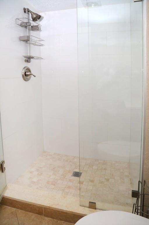521 North Riverside Drive, Unit 602 Pompano Beach, FL 33062 - Photo 24 of 29 Second Bathroom Shower