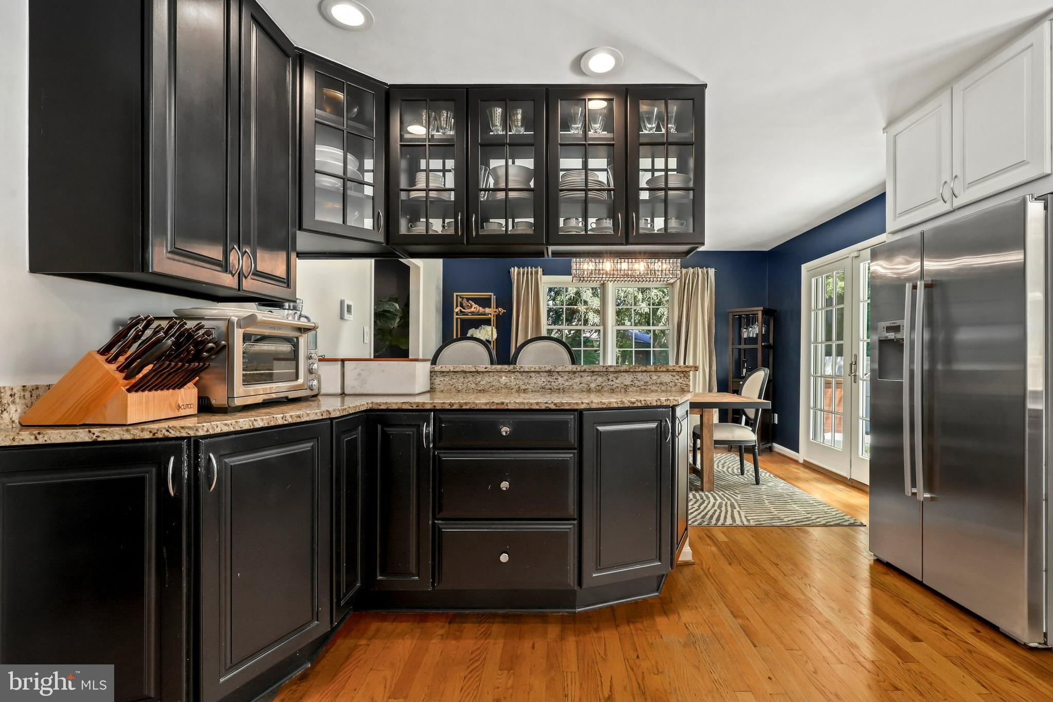 9324 Glenbrook Road Fairfax, VA 22031 - Photo 12 of 57