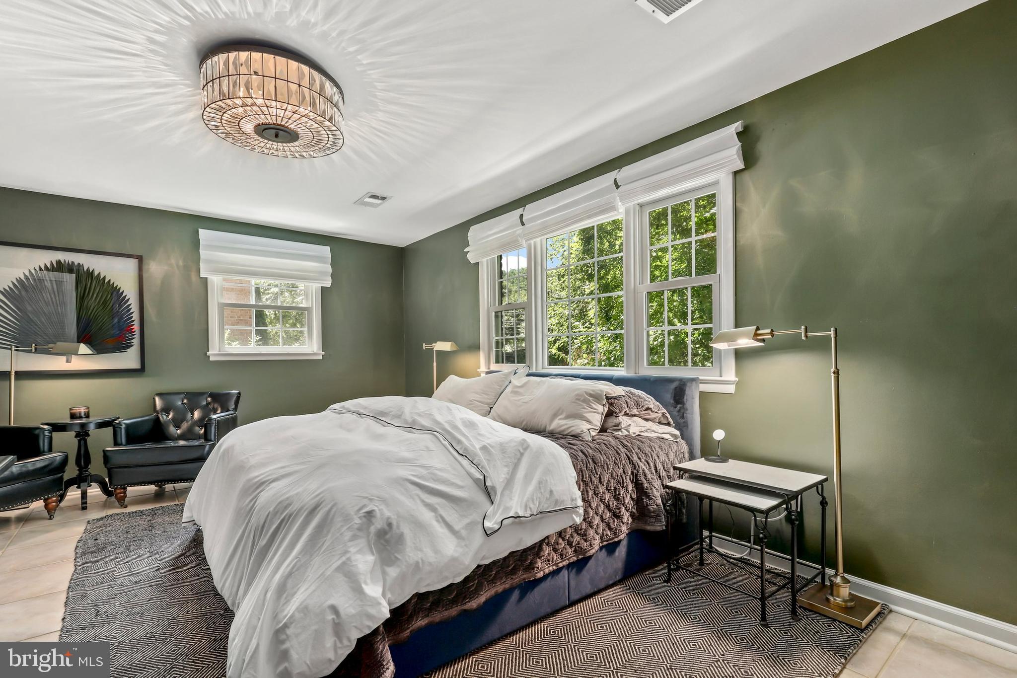 9324 Glenbrook Road Fairfax, VA 22031 - Photo 20 of 57