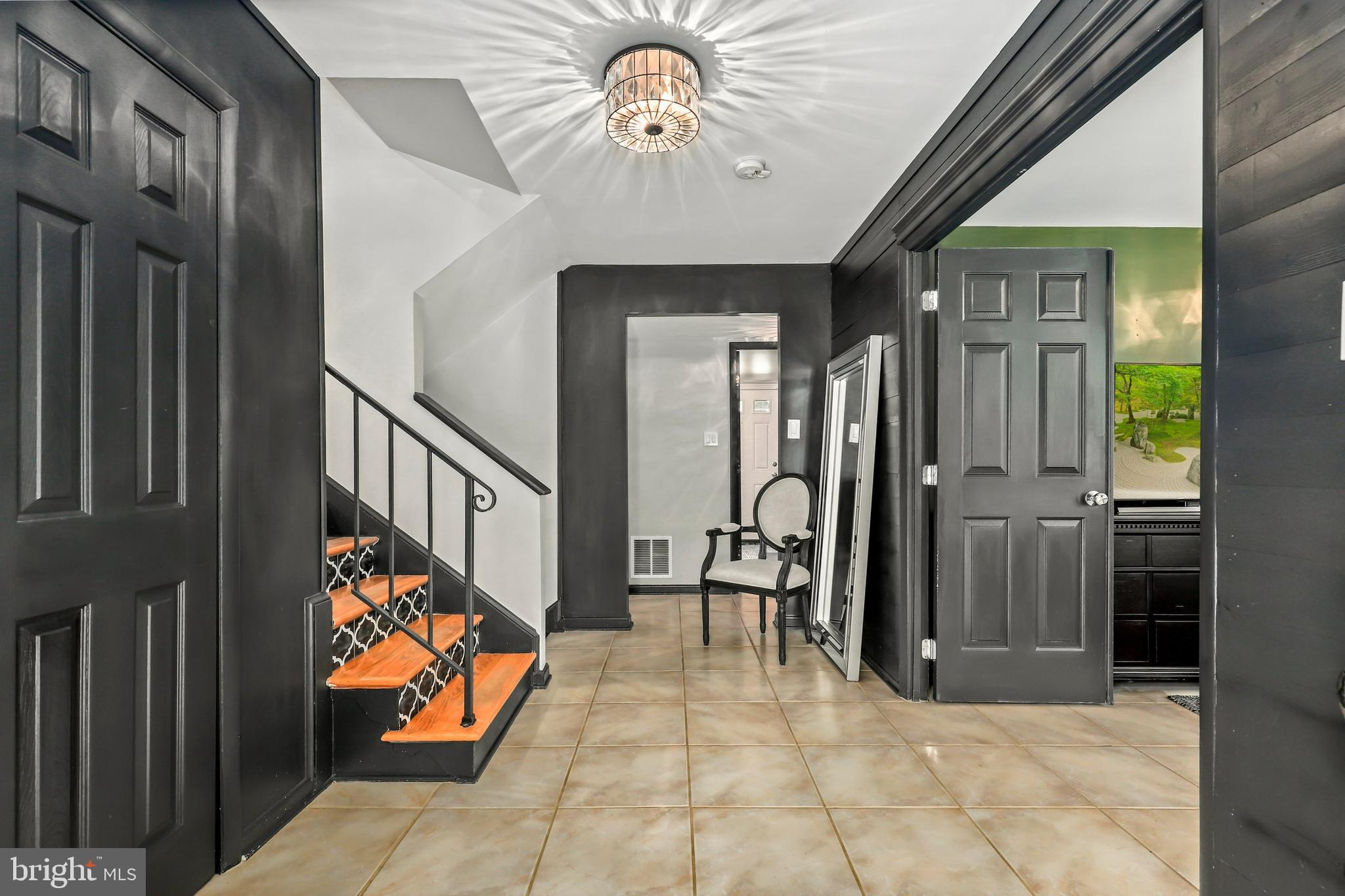 9324 Glenbrook Road Fairfax, VA 22031 - Photo 2 of 57