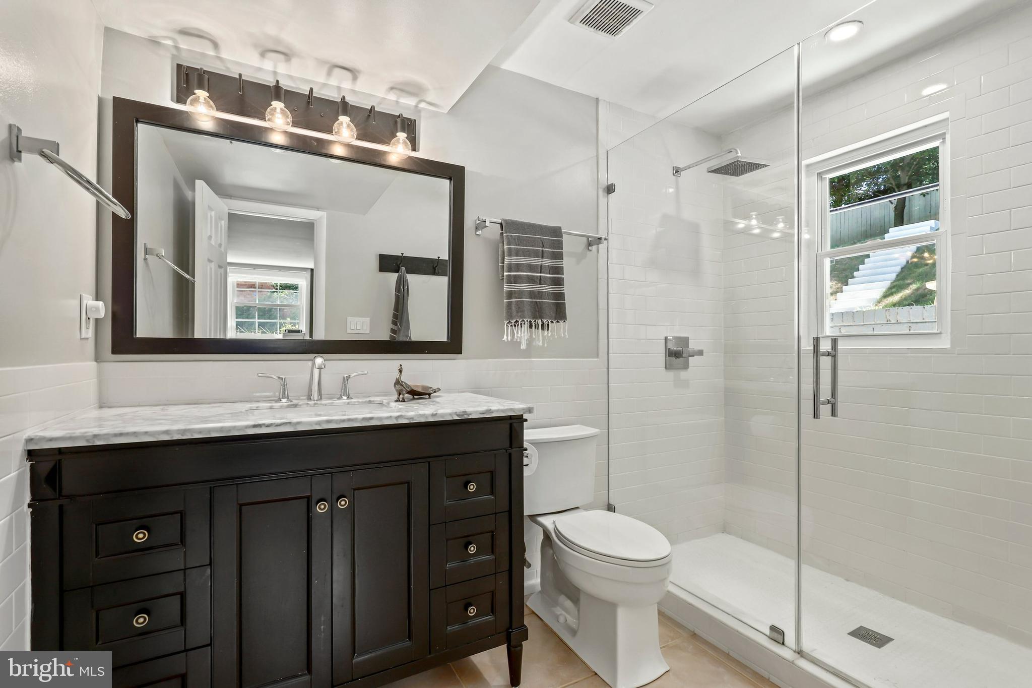 9324 Glenbrook Road Fairfax, VA 22031 - Photo 22 of 57