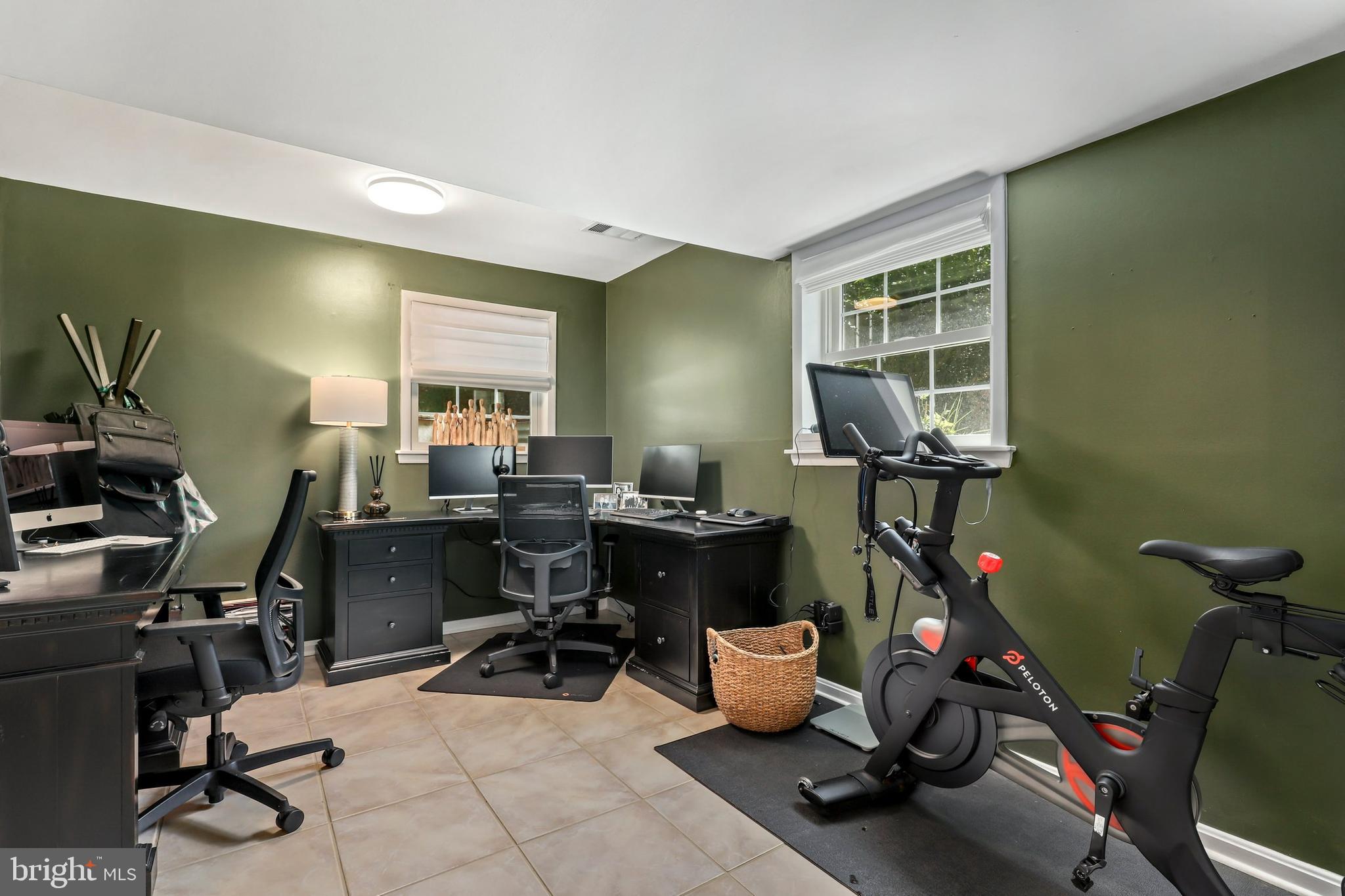 9324 Glenbrook Road Fairfax, VA 22031 - Photo 23 of 57