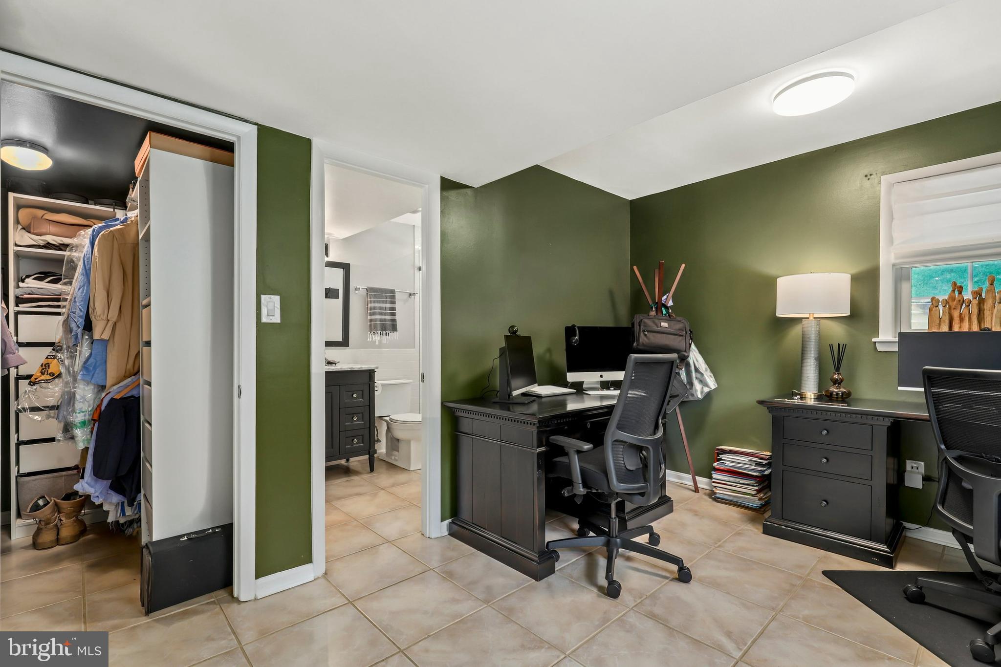 9324 Glenbrook Road Fairfax, VA 22031 - Photo 25 of 57