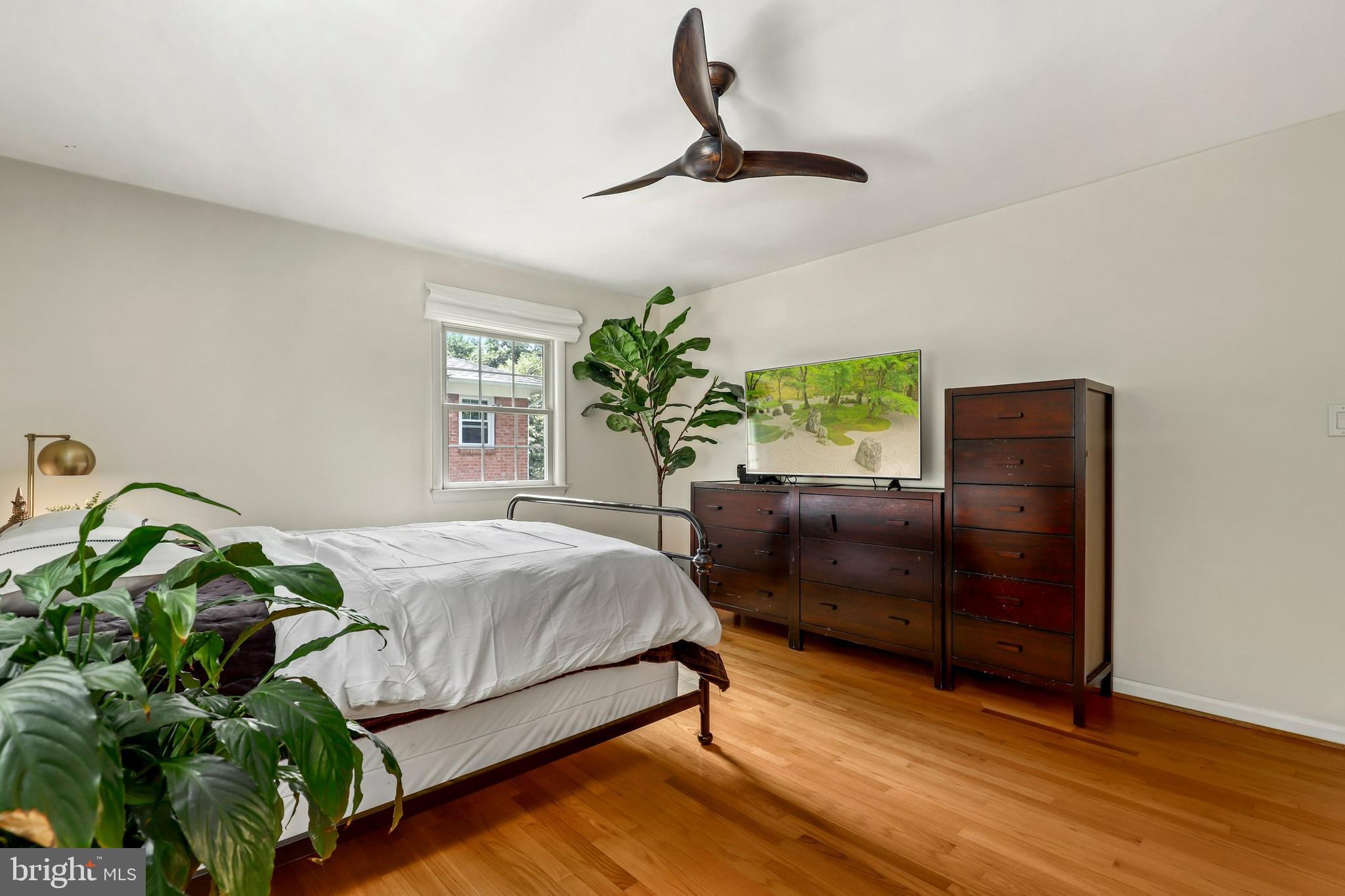 9324 Glenbrook Road Fairfax, VA 22031 - Photo 26 of 57