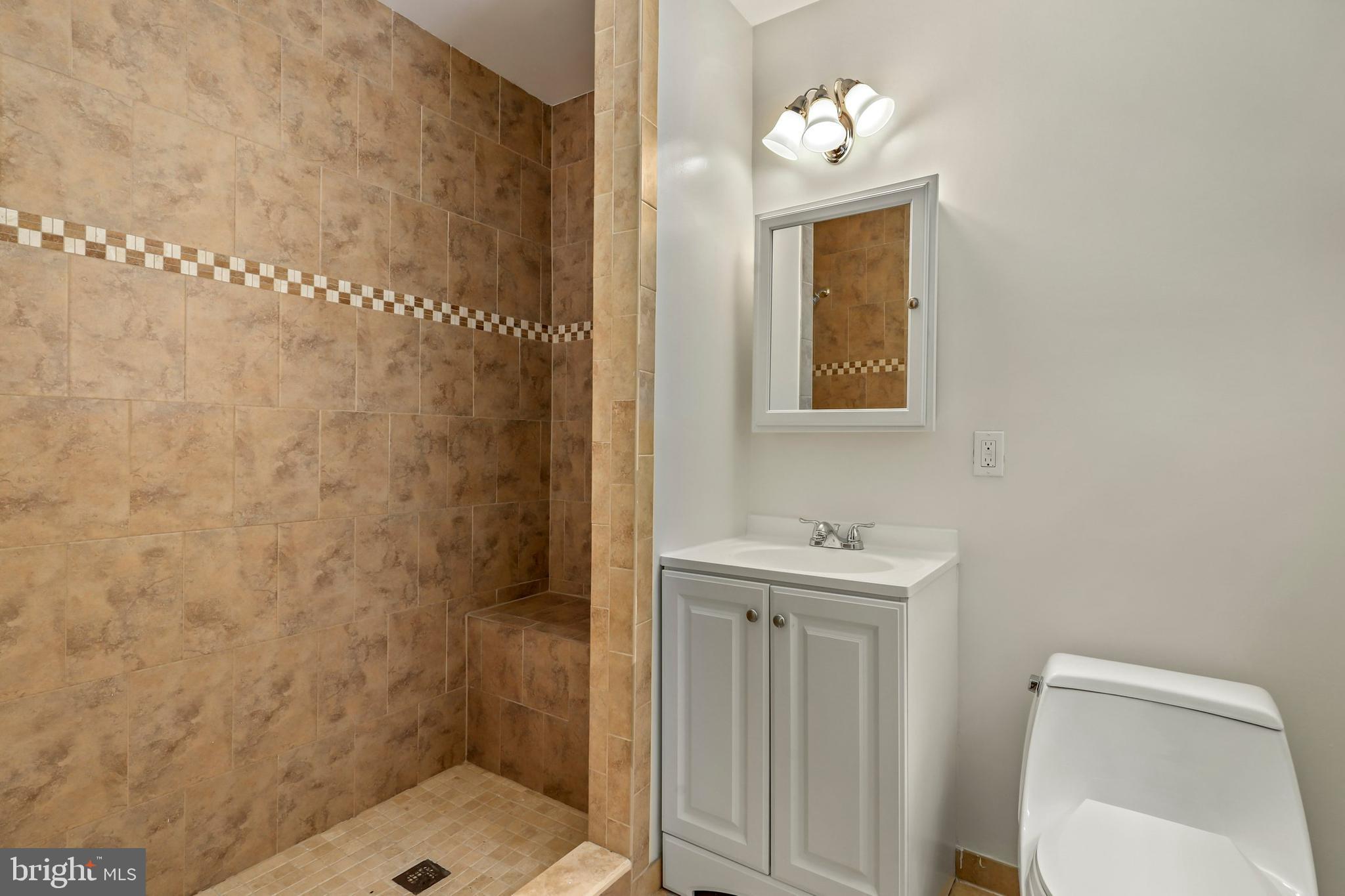 9324 Glenbrook Road Fairfax, VA 22031 - Photo 29 of 57