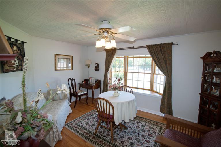 3979 Avenida Simi Simi Valley, CA 93063 - Photo 6 of 23 Additional Photo