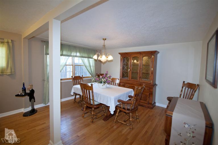 3979 Avenida Simi Simi Valley, CA 93063 - Photo 7 of 23 Additional Photo
