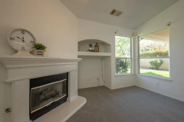 $410,000 | 2738 West Ceres Court, Visalia, CA 93291
