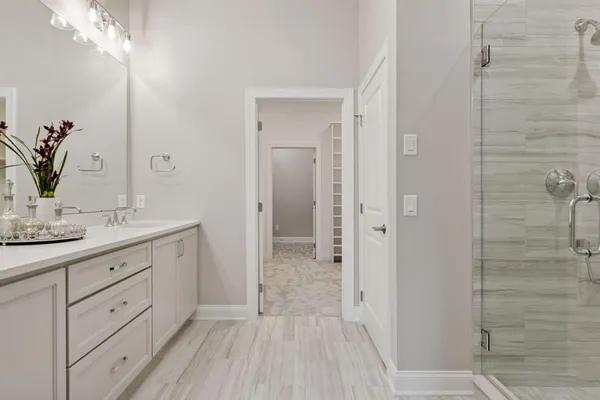 $929,300 | 79 Spring Farm Road, North Oaks, MN 55127