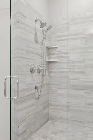 $929,300 | 79 Spring Farm Road, North Oaks, MN 55127