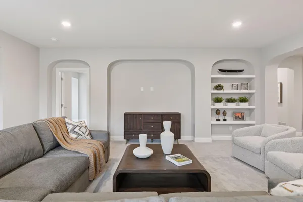 $929,300 | 79 Spring Farm Road, North Oaks, MN 55127