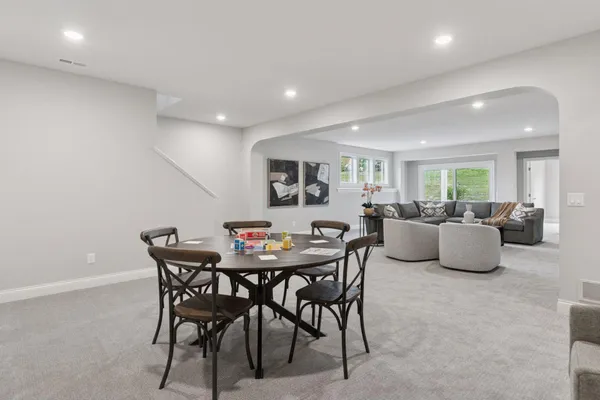 $929,300 | 79 Spring Farm Road, North Oaks, MN 55127